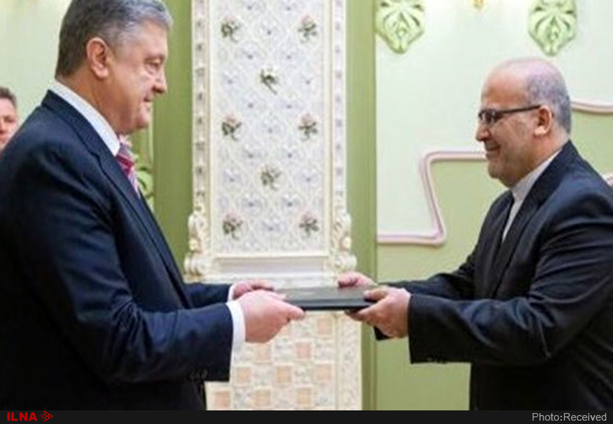 سفیر ایران استوارنامه خود را تقدیم رئیس‌جمهور اوکراین کرد