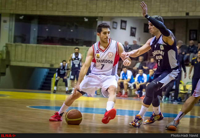 برتری تیم بسکتبال شیمیدر تهران برابر شهرداری گرگان