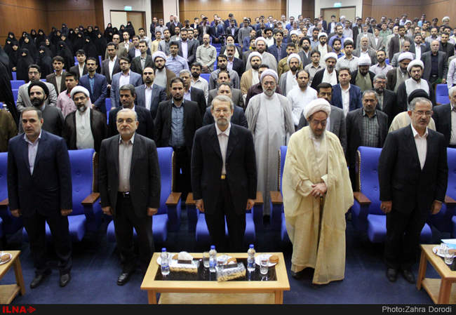 افتتاح پروژه های عمرانی در قم با حضور علی لاریجانی