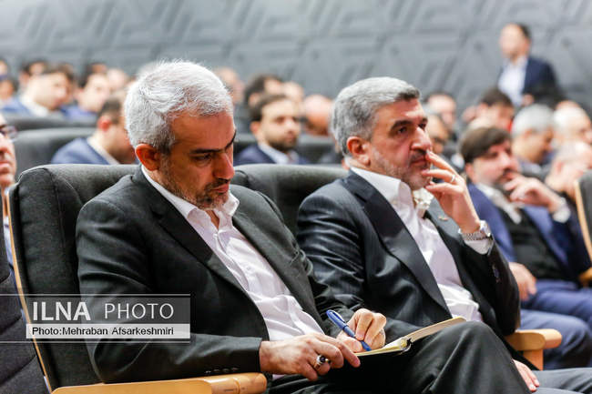 آیین نواختن زنگ آغاز معاملات