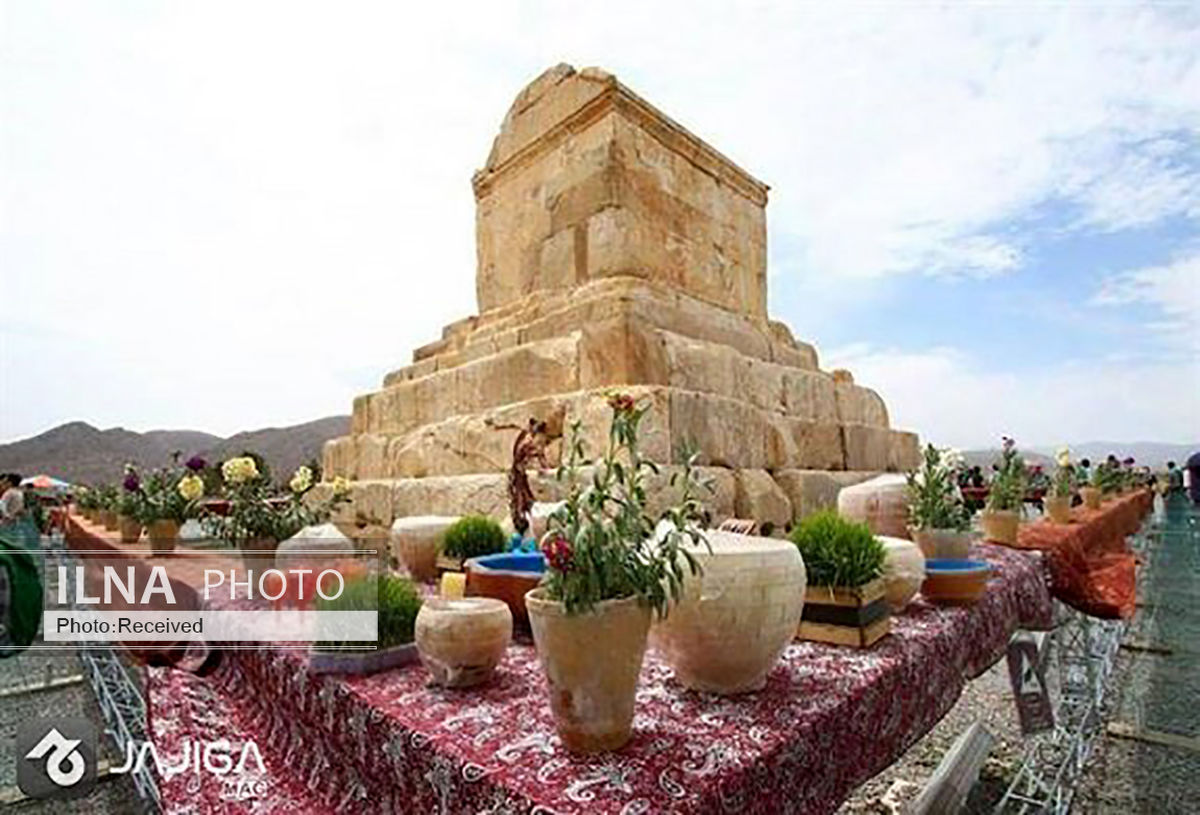 تحویل سال نو در اماکن تاریخی برگزار نمی‌شود/ فقط تخت جمشید و حافظیه میزبان تحویل سال نو خواهند بود