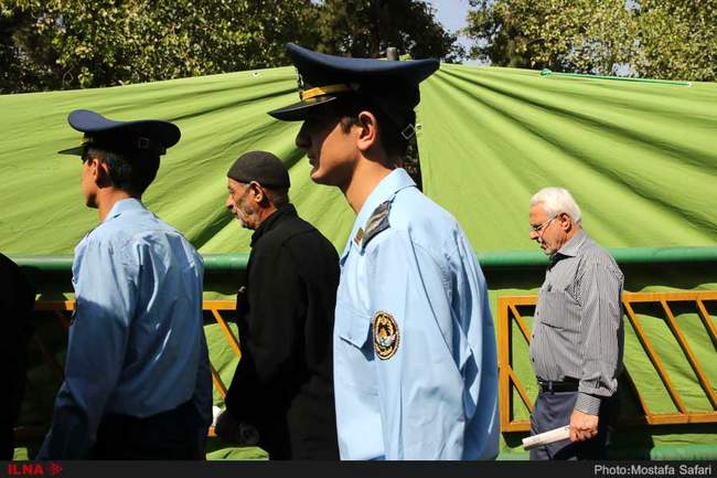راهپیمایی نمازگزاران در اعتراض به سخنان رئیس جمهور آمریکا