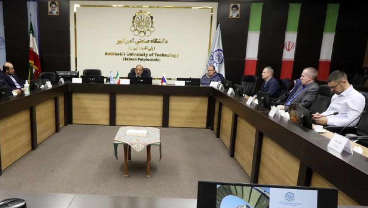 بازدید هیات روسی از دانشگاه صنعتی امیرکبیر