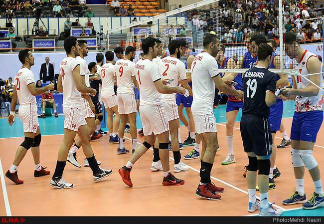 مسابقه‌ی تیم‌های ملی والیبال ایران و صربستان