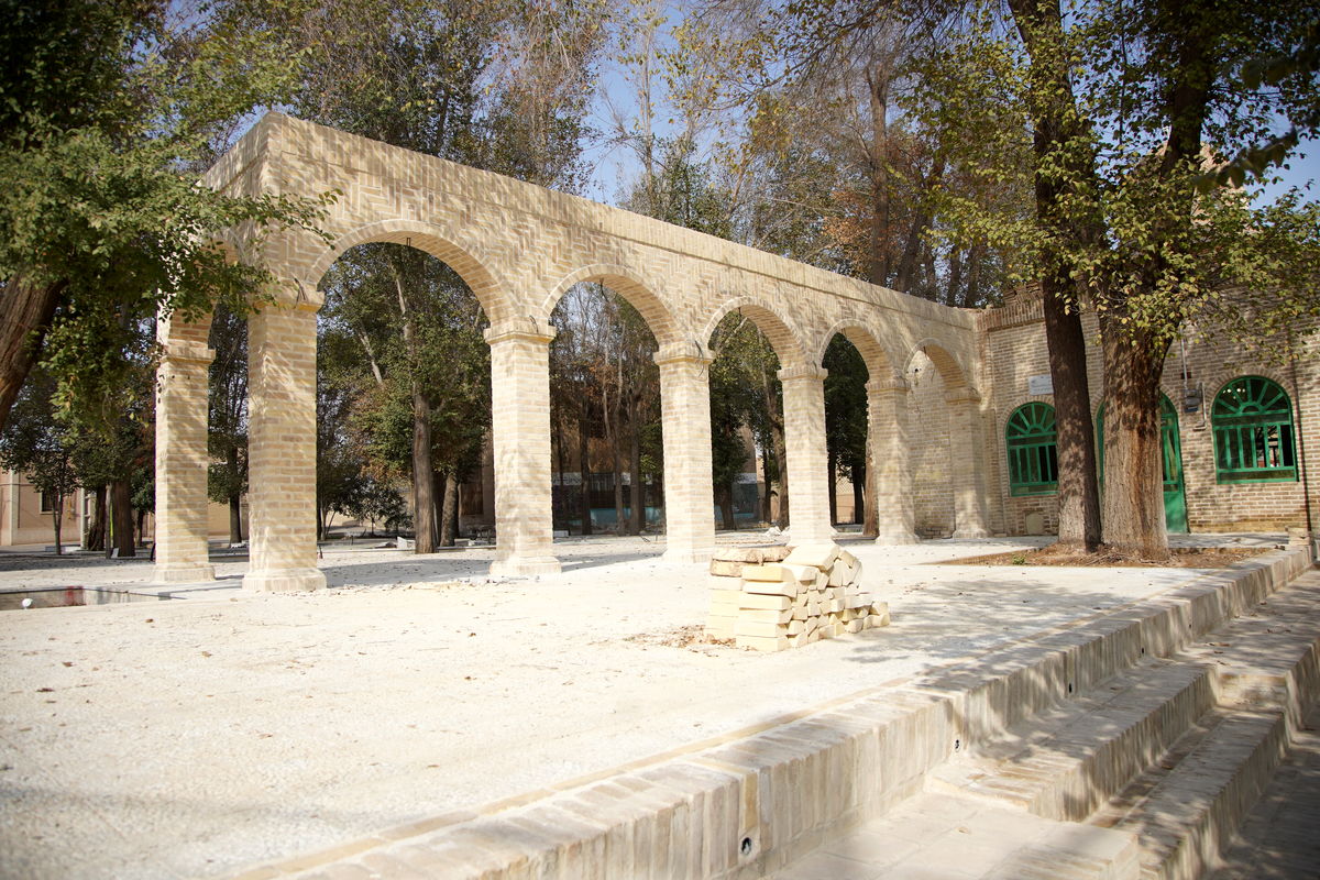 پیشرفت فیزیکی ۸۰ درصدی بازپیرایی بوستان آخوند کرباسی یزد