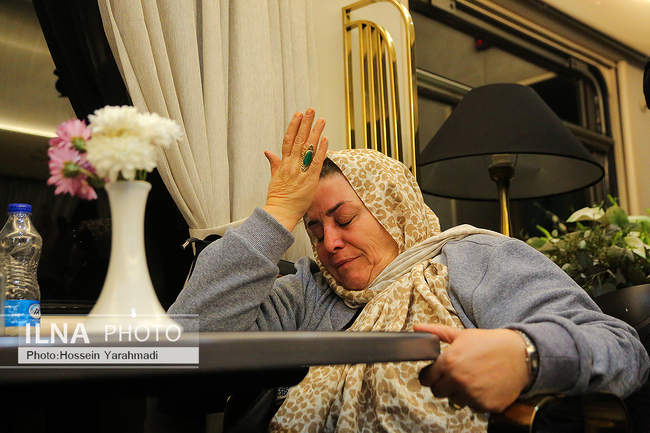 عزاداری شهادت حضرت زهرا(س) در قطار زائران رضوی