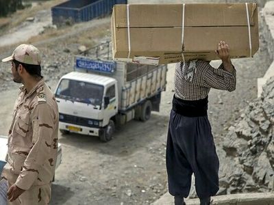 کشته‌شدن ۲ کوله‌بر در پی تیراندازی هنگ‌مرزی در بازار بانه/ دهیار یکی از روستاهای بانه در میان کشته‌ها