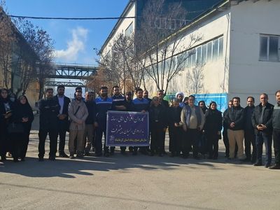 بازدید خبرنگاران از شرکت خمیرمایه برتر اسلام‌آباد غرب