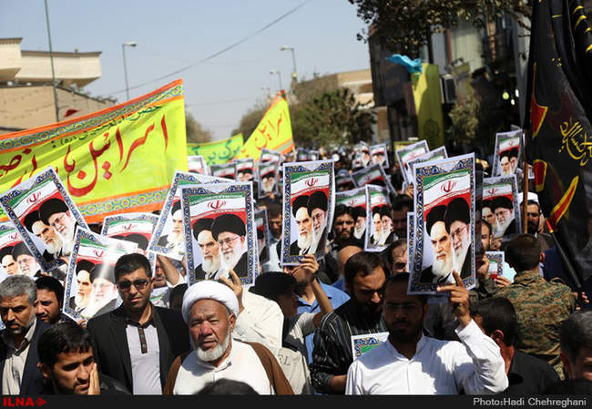 راهپیمایی نمازگزاران در اعتراض به حادثه منا-قم