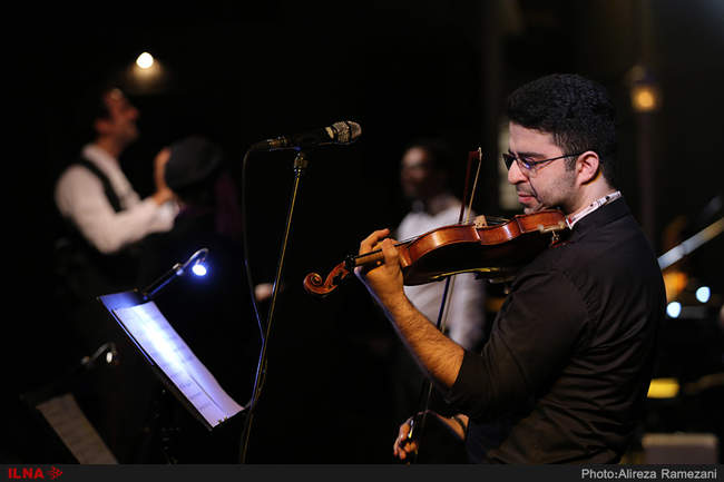 کنسرت ترانه های قدیمی به رهبری نیما فاتحی