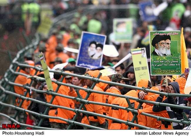 حضور رییس جمهور در راهپیمایی یوم الله ۲۲ بهمن