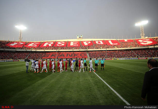 دیدار تیم های فوتبال پرسپولیس تهران و الجزیره امارات