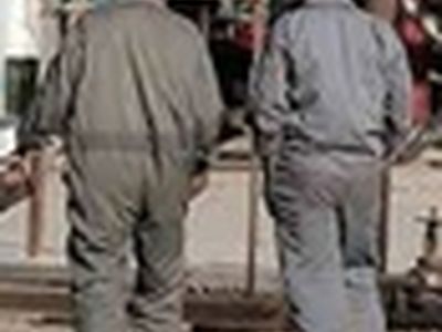 توزیع تن ماهی تاریخ مصرف گذشته در وعده غذایی کارگران پتروشیمی رازی