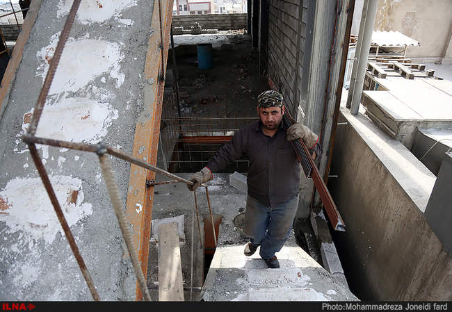 چرخ اقتصاد از چرخش بازوان کارگران می چرخد