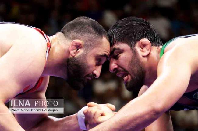 مسابقات کشتی آزاد جام جهان پهلوان تختی در اصفهان