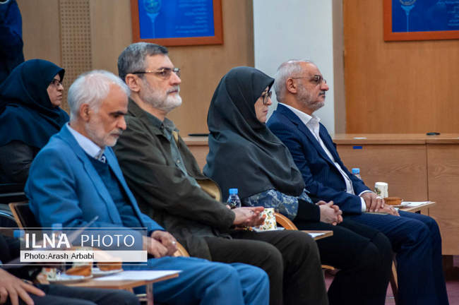 دیدار جمعی از اعضای جامعه پزشکان با رئیس جمهور