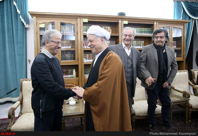 دیدار هنرمندان با آیت الله هاشمی