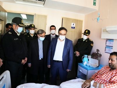 عیادت رئیس کل دادگستری استان البرز از مأمور فداکار نیروی انتظامی