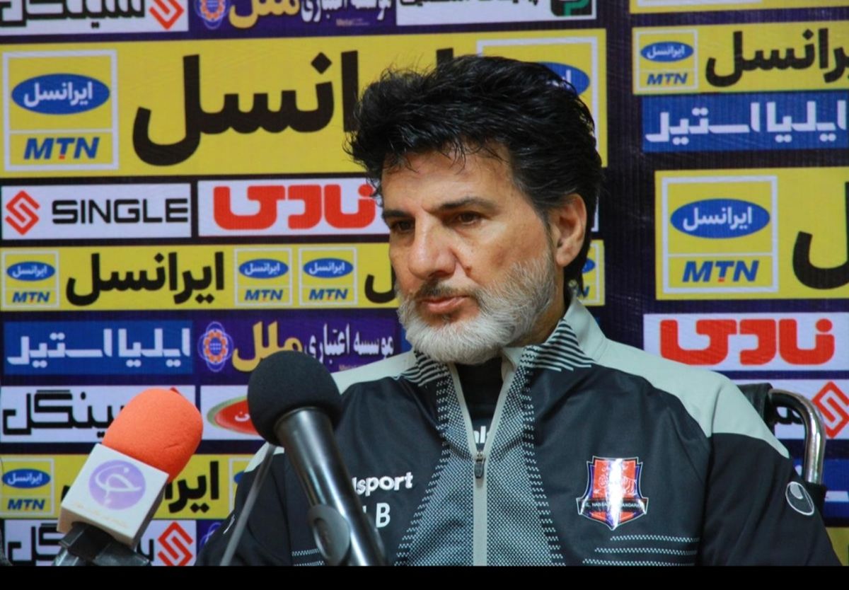 بیانی: فوتبال خوبی مقابل استقلال در زمین پیاده می‌کنیک/ از زمین مسابقه در این بازی محروم هستیم