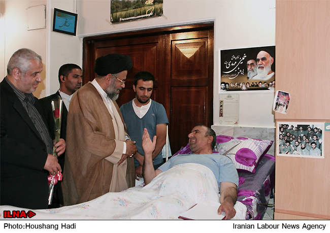 بازدید وزیر اطلاعات از آسایشگاه ثارالله تهران