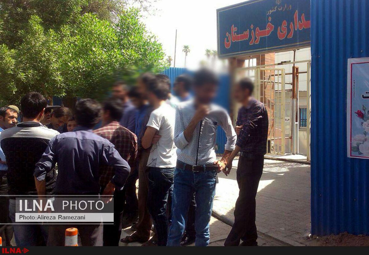 کارگران ساختمانی اهواز مقابل استانداری خوزستان تجمع کردند