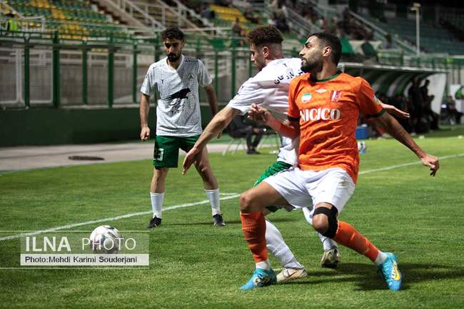 برد خانگی تیم فوتبال ذوب آهن اصفهان مقابل مس رفسنجان