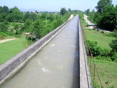 چهارمین مرحله آبگذاری شالیزارهای مناطق مرکزی گیلان
