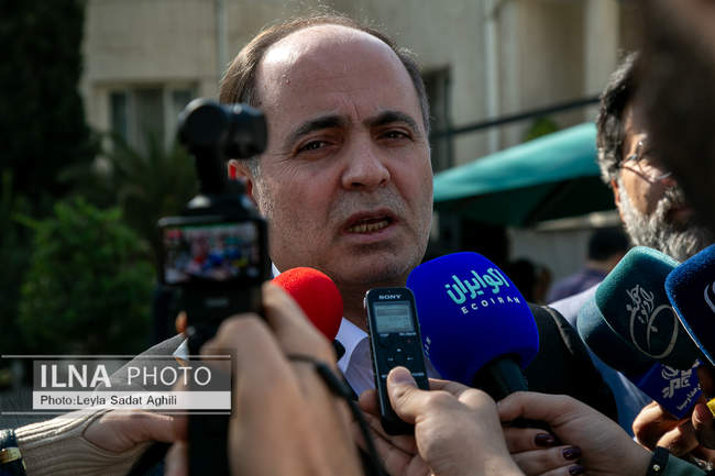 حاشیه جلسه هیات دولت - ۷ آبان