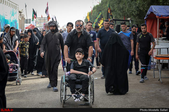 راهپیمایی اربعین از نجف تا کربلا