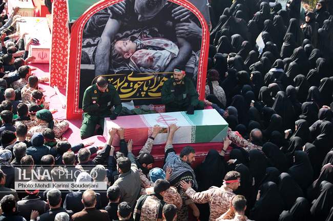 تشییع شهدای گمنام در اصفهان