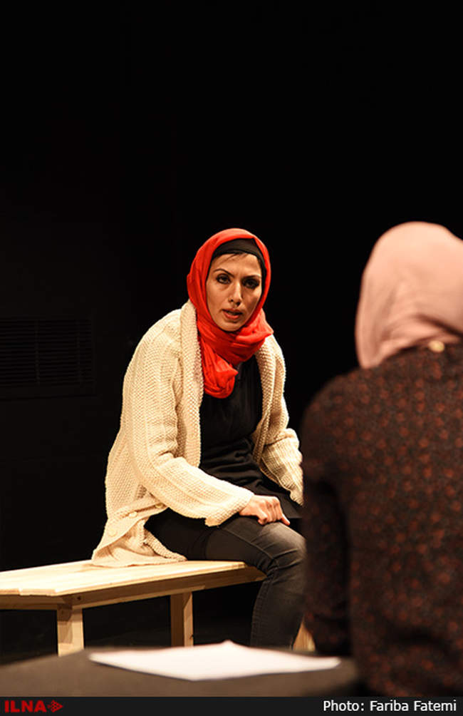 نمایش بهمن در تالار سایه شهر به روی صحنه رفت