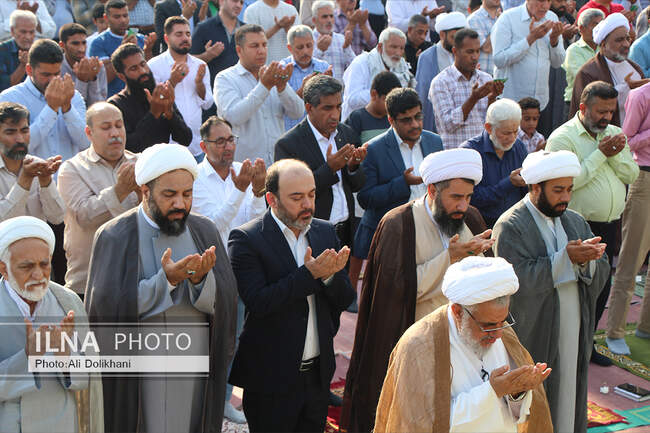 نماز عید سعید فطر در بندرعباس - 21
