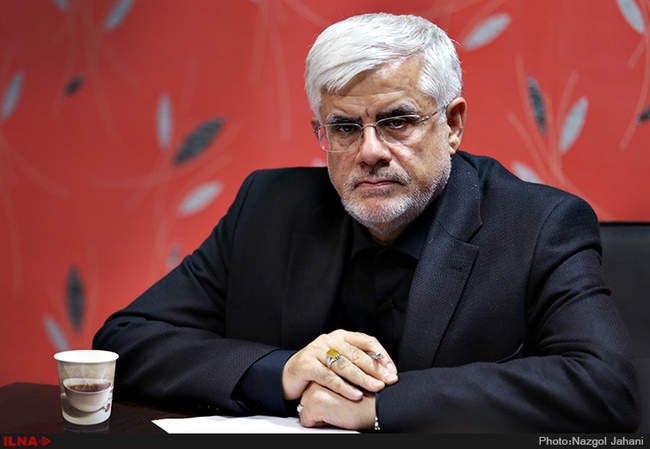 دیدار جمعی از اصناف و بازاریان با محمدرضا عارف