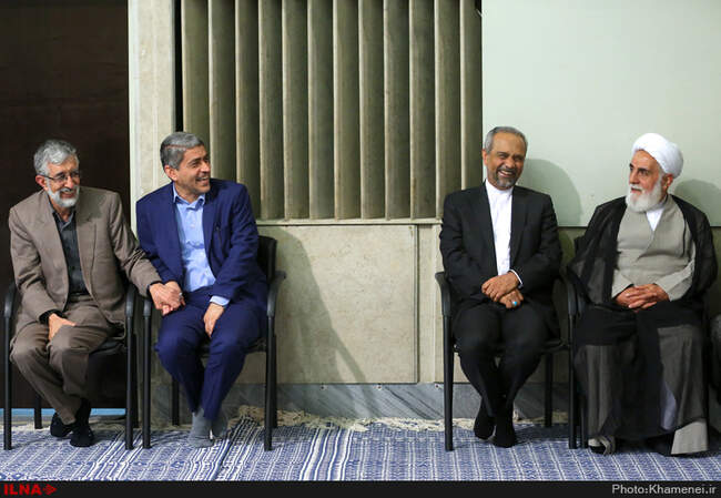 دیدار مسئولان نظام و سفرای کشورهای اسلامی با رهبر انقلاب