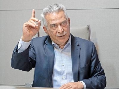 زمان سازندگی بزرگ است؛ به اختلافات کوچک داخلی نگاه نکنیم