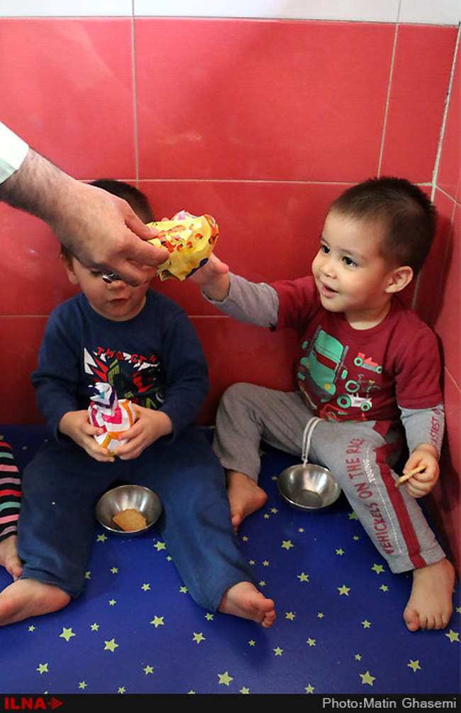 بازدید سردار حسین اشتری از شیرخوارگاه آمنه