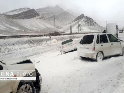 هشدار پلیس‌ راه لرستان نسبت به لغزندگی و مه گرفتگی جاده‌ها