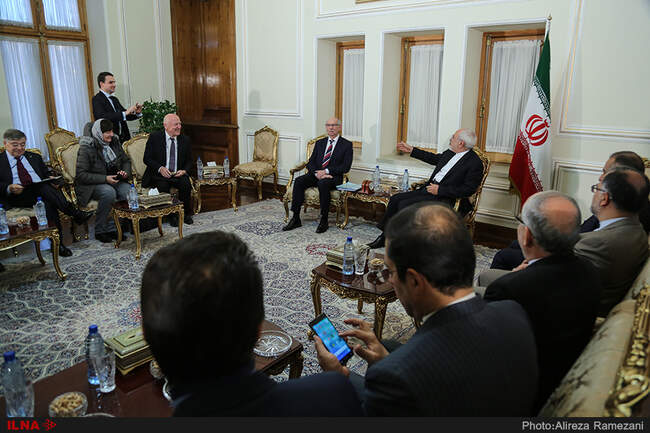 دیدار رئیس گروه دوستی ایران و پارلمان اروپا با محمد جواد ظریف