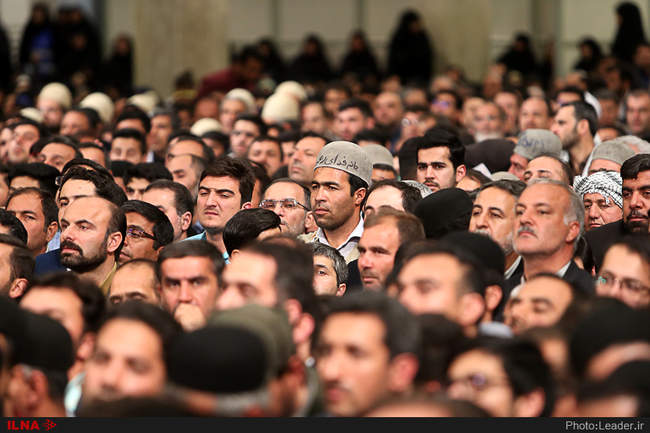 دیدار هزاران نفر از معلمان و فرهنگیان با مقام معظم رهبری