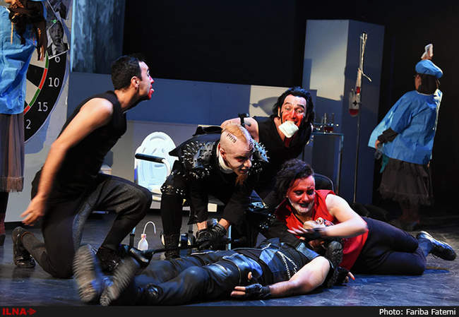 نمایش دربارانداز 