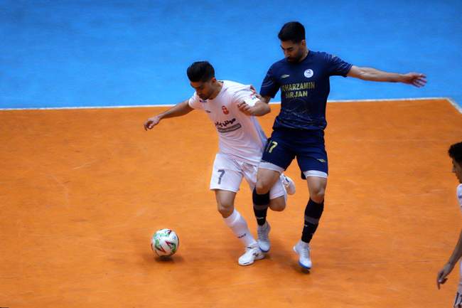 گزارش تصویری دیدار گیتی پسند و گهرزمین سیرجان