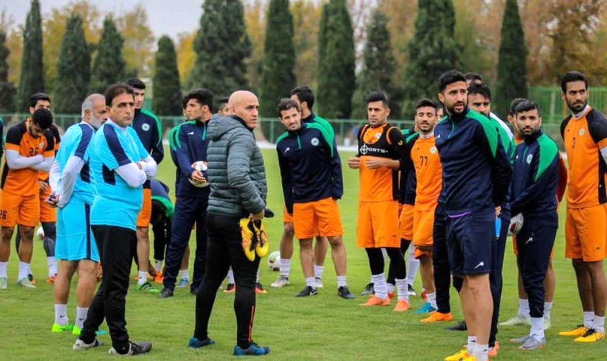 تکذیب درگیری منصوریان در تمرین ذوب آهن