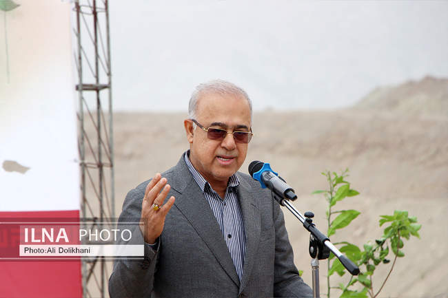 روز ملی درختکاری به میزبانی پالایشگاه نفت ستاره خلیج فارس بندرعباس
