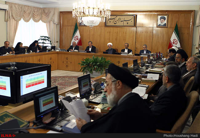 آخرین جلسه هیئت دولت در سال 94 