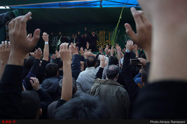 تجمع عزاداران فاطمی در میدان های هفت تیر و فاطمی تهران