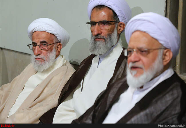 دیدار مسئولان نظام و سفرای کشورهای اسلامی با رهبر انقلاب