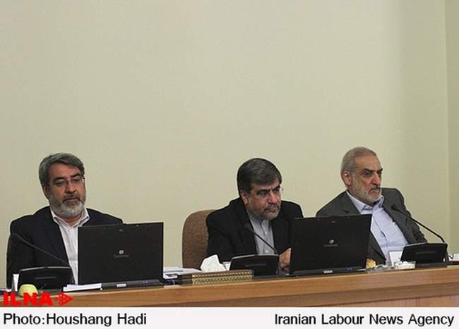 در حاشیه‌ی جلسه هیات دولت