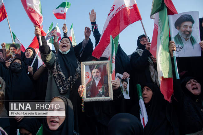  مراسم بیعت با سومین رهبر انقلاب اسلامی در تهران / 2