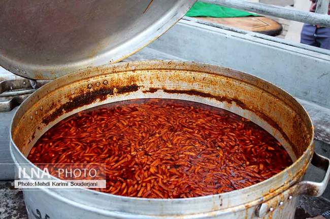 آیین پخت و توزیع 150 دیگ غذای نذری _ مبارکه اصفهان 