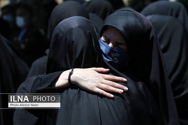 پیکر خبرنگار قزوینی در منزل ابدیش آرام گرفت